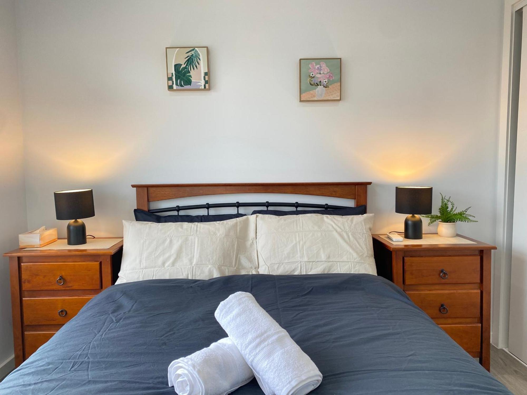 Villa Quiet Cozy Townhouse 6 Mins To Airport And Shoping Mail Melbourne Esterno foto